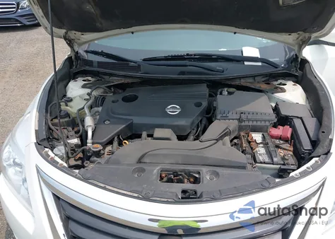 2013 Nissan Altima 2.5 Sv z USA, uszkodzony, nr VIN 1N4AL3AP8DN572215